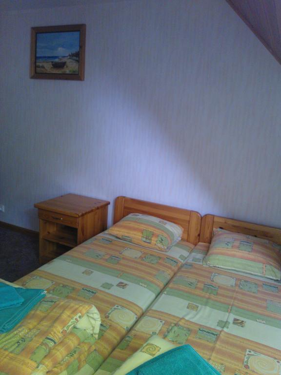 Zirini Hotel Kolka Kamer foto